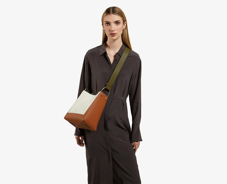 Lana Midi Bucket Bag - Tan/Vanilla/Bamboo